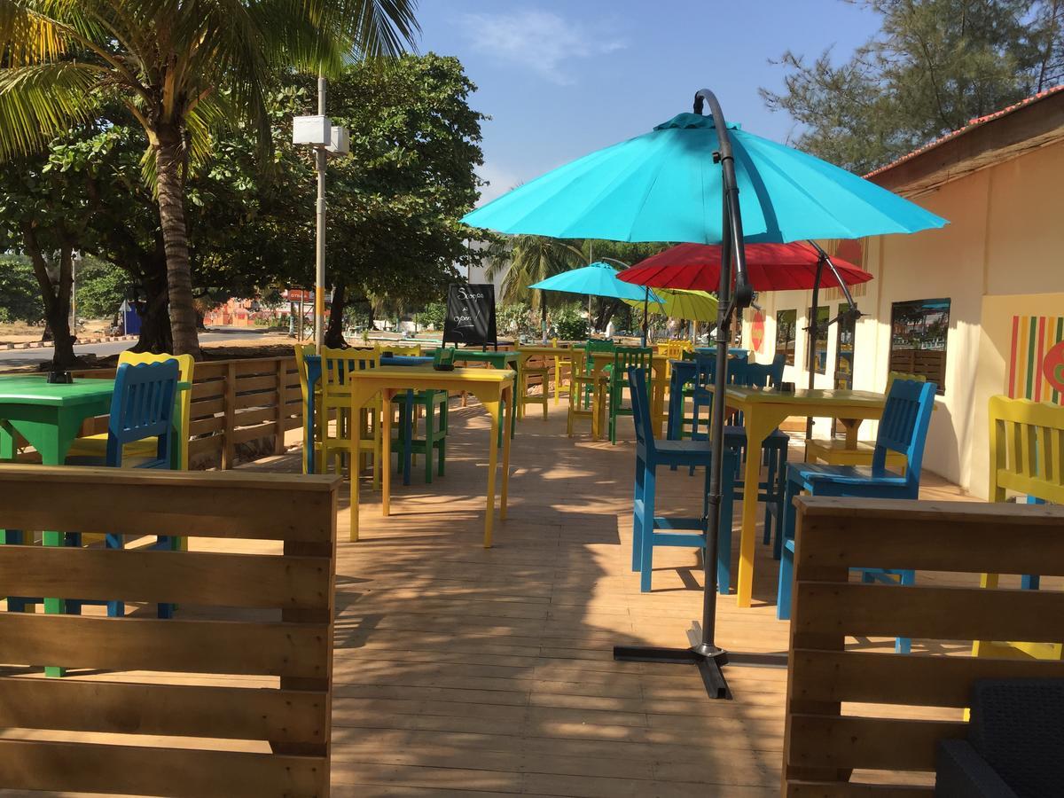 The Family Kingdom Resort Freetown Extérieur photo
