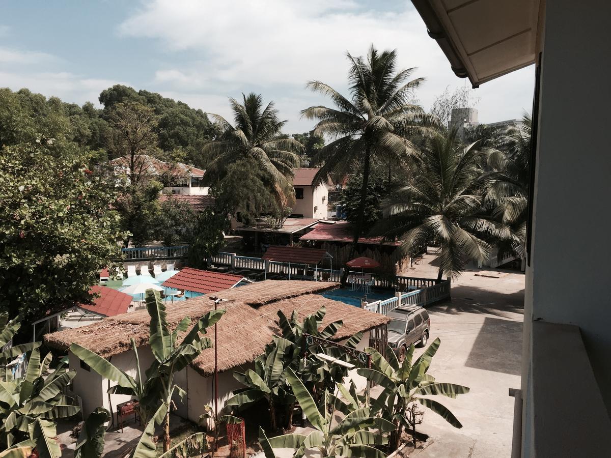 The Family Kingdom Resort Freetown Extérieur photo