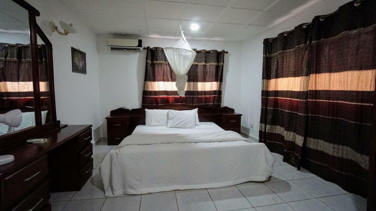 The Family Kingdom Resort Freetown Extérieur photo